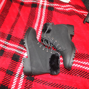 Madden Girl black boots with fur lined size 5.5